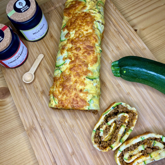 Gefüllte Zucchini Hackfleisch Low Carb Rolle - Spice &amp; Spoon